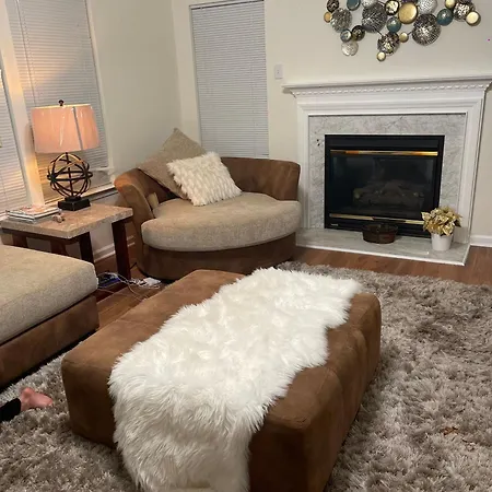 Charming Entire 3 Bedrooms House With Ac And Wifi